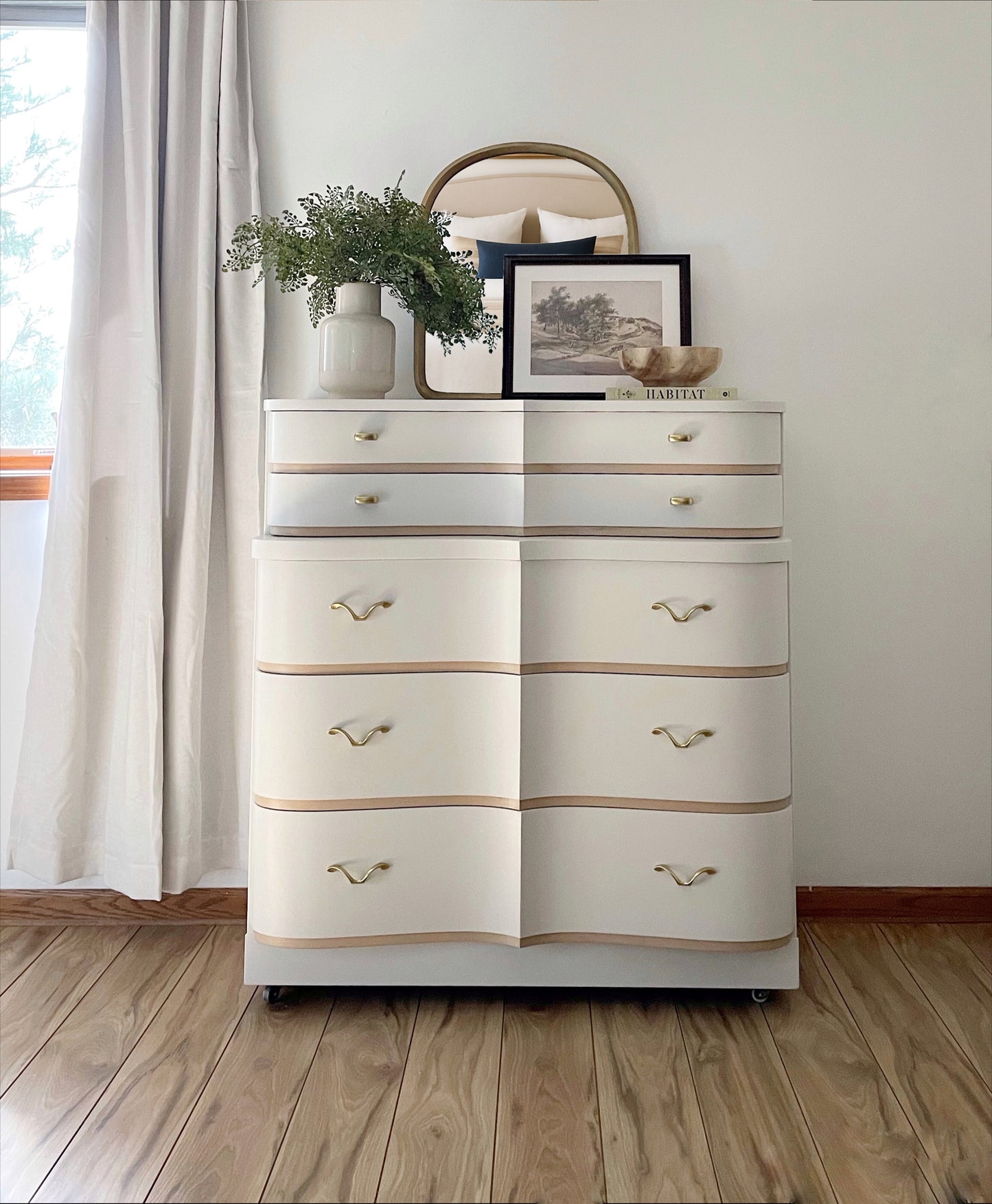 Stunning 1957 Vintage Dresser Set –Serpentine Style Shipping Included