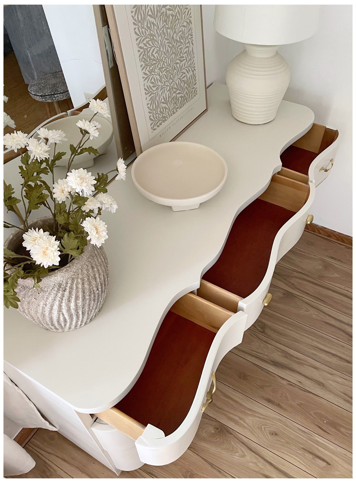 Stunning 1957 Vintage Dresser Set –Serpentine Style Shipping Included