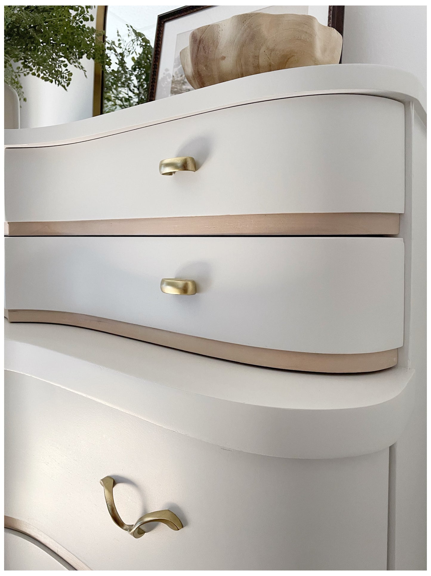 Stunning 1957 Vintage Dresser Set –Serpentine Style Shipping Included