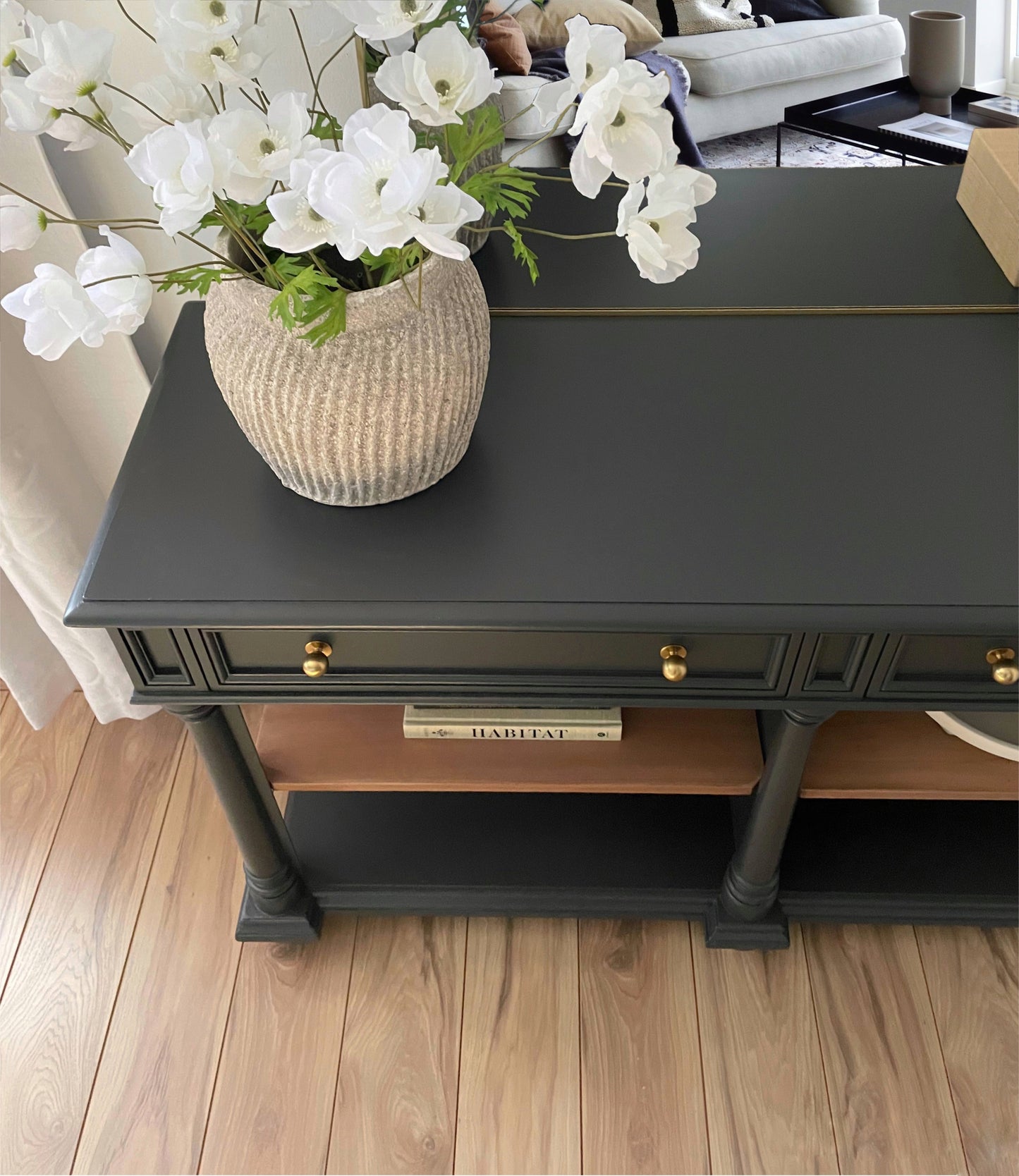 Elegant Black Console Table – Shenandoah Valley Furniture Free Shipping