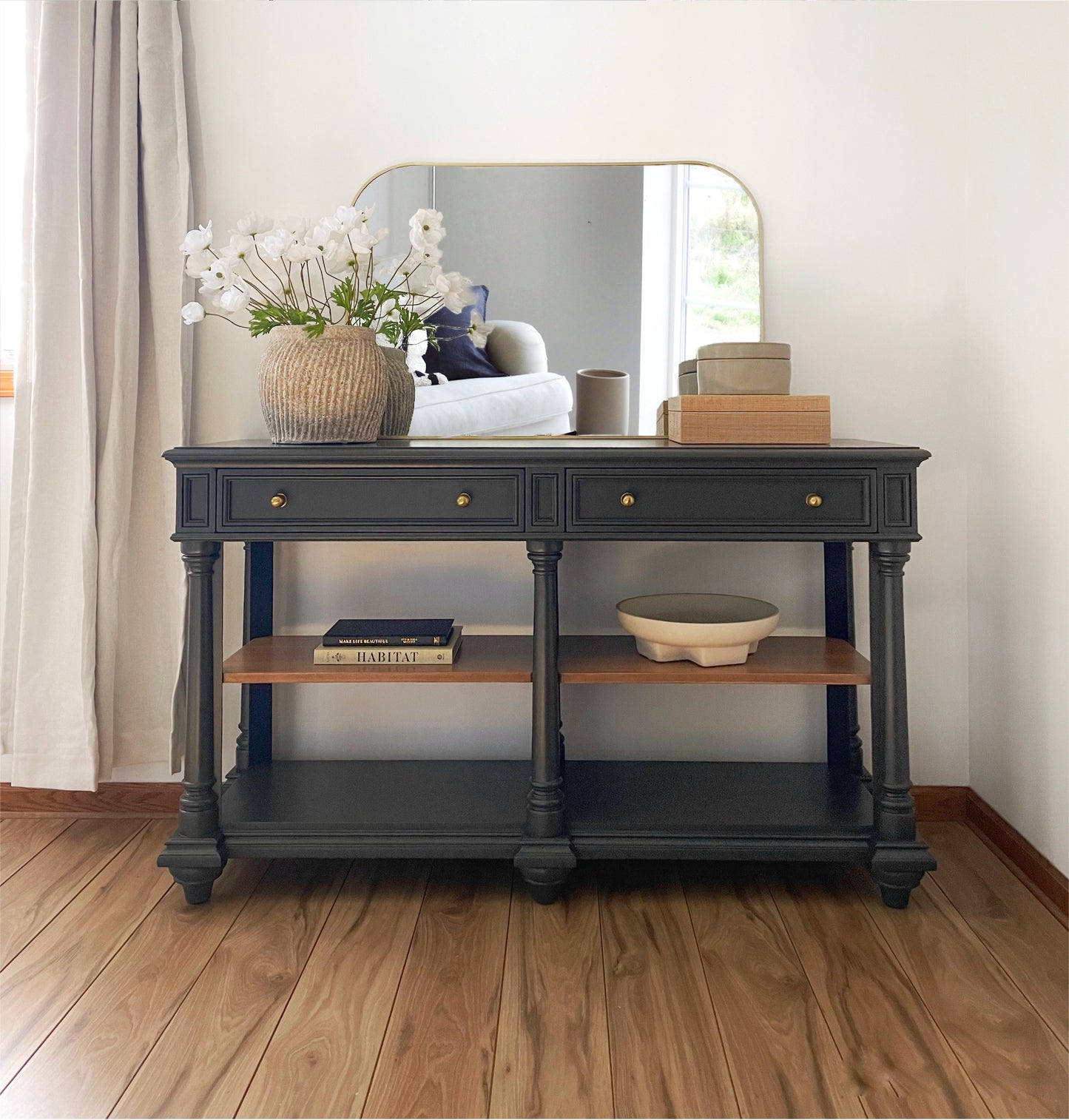 Elegant Black Console Table – Shenandoah Valley Furniture Free Shipping