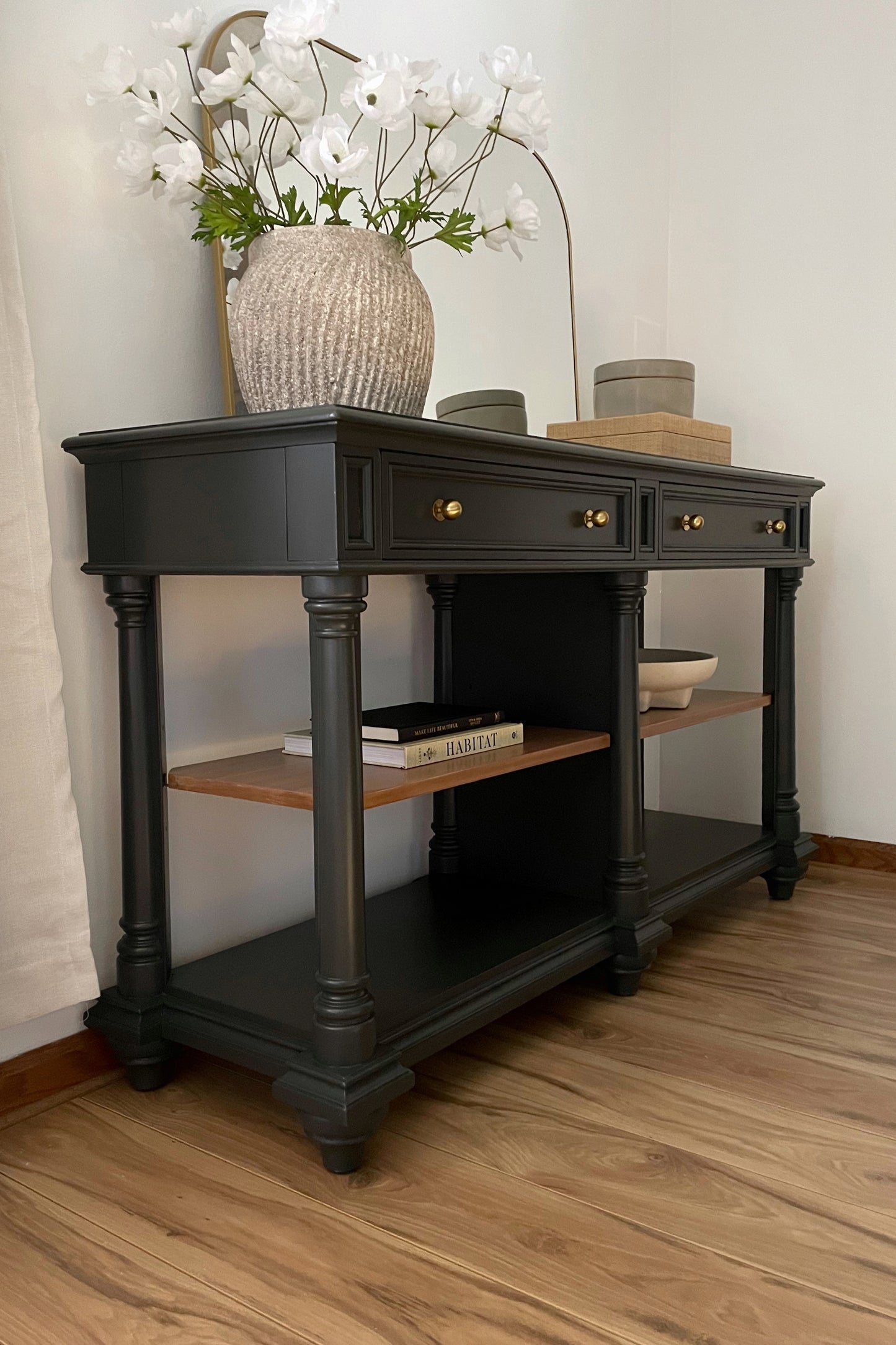 Elegant Black Console Table – Shenandoah Valley Furniture Free Shipping