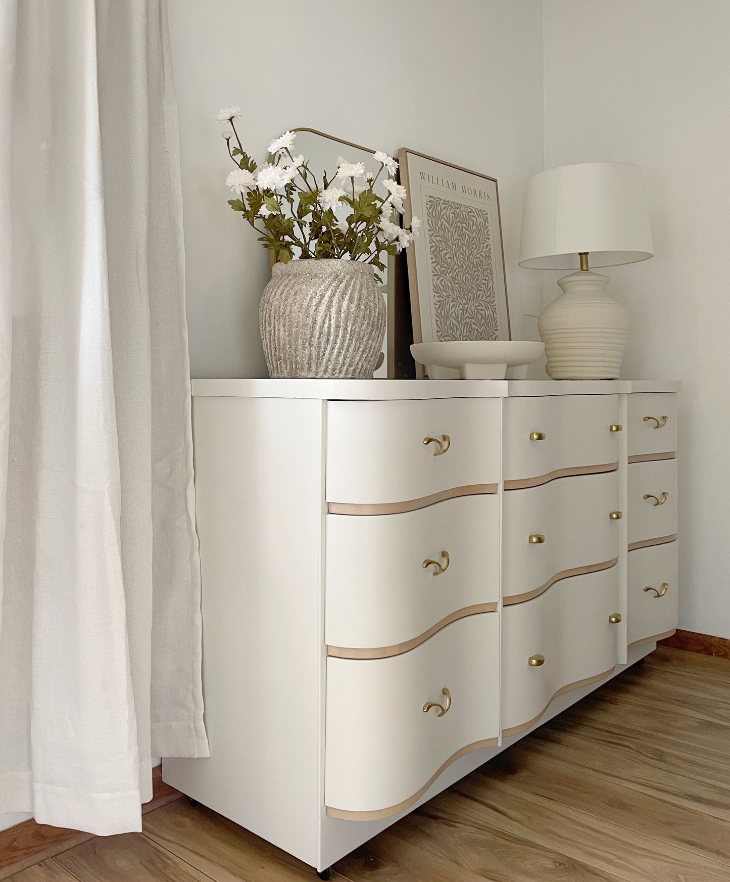 Stunning 1957 Vintage Dresser Set –Serpentine Style Shipping Included